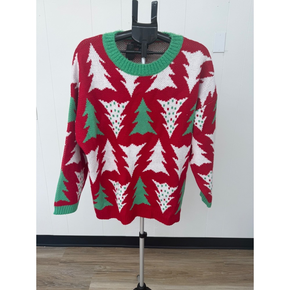 33 Degrees Sweater Women Large Red Green Excellent Christmas Tree Knit Holiday